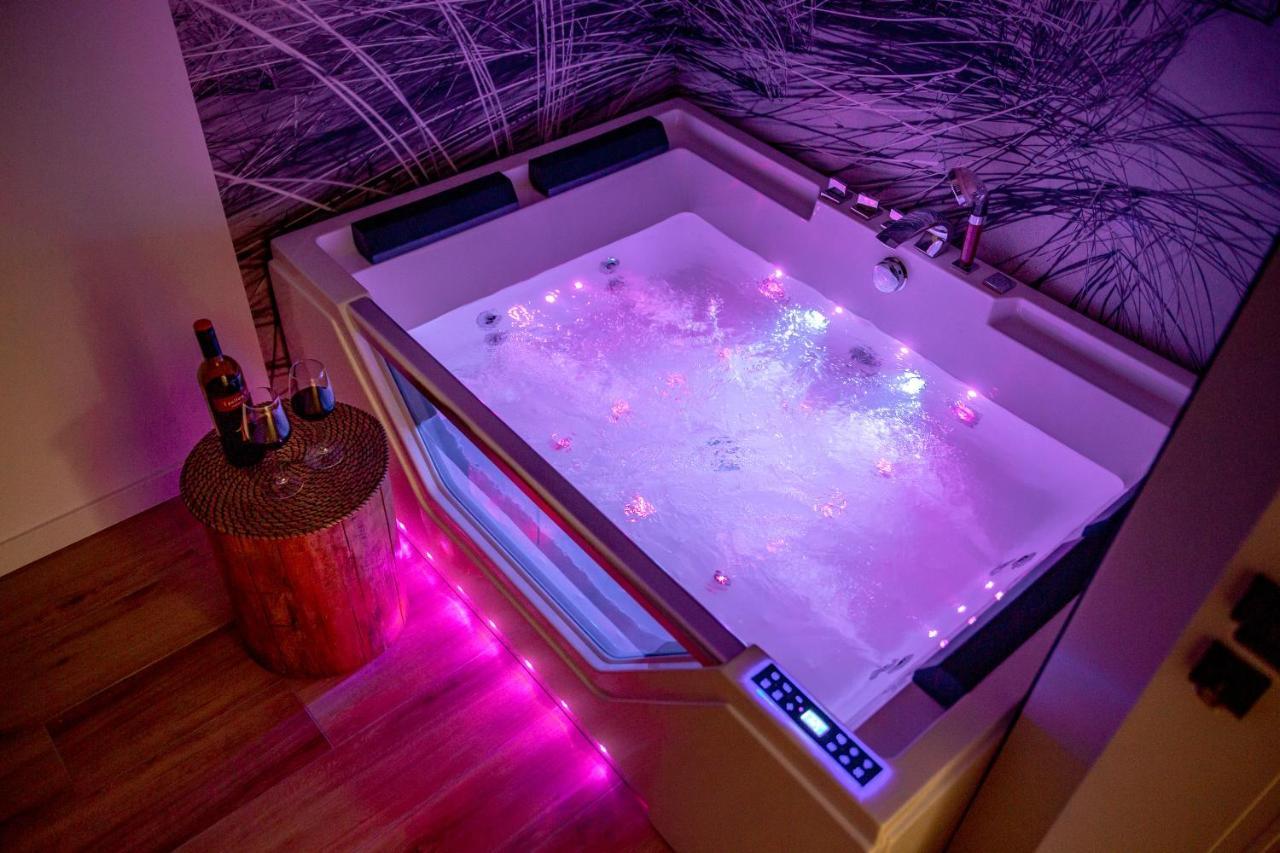 Apartament Z Jacuzzi & Sauna Chillout 科沃布热格 外观 照片