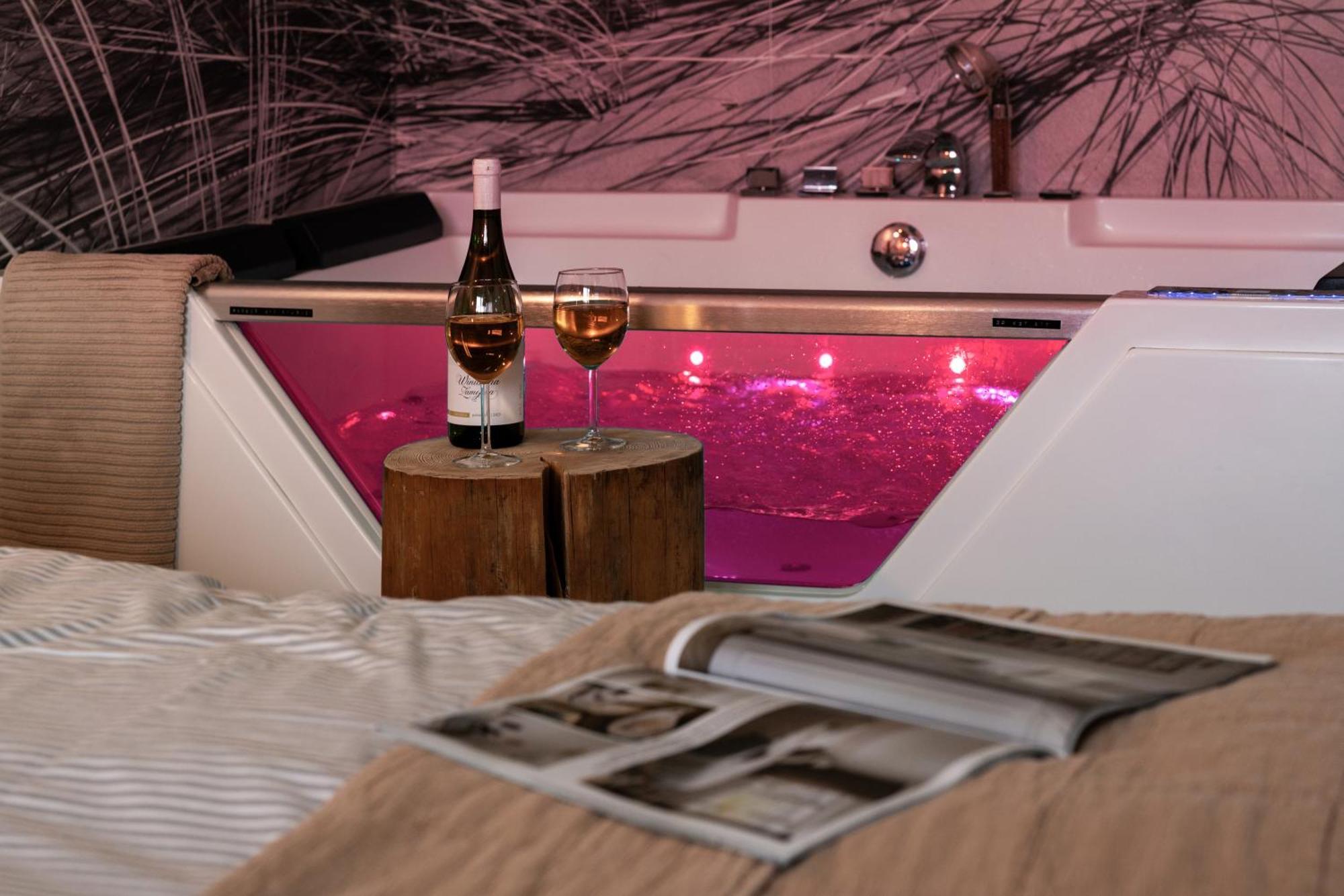 Apartament Z Jacuzzi & Sauna Chillout 科沃布热格 外观 照片